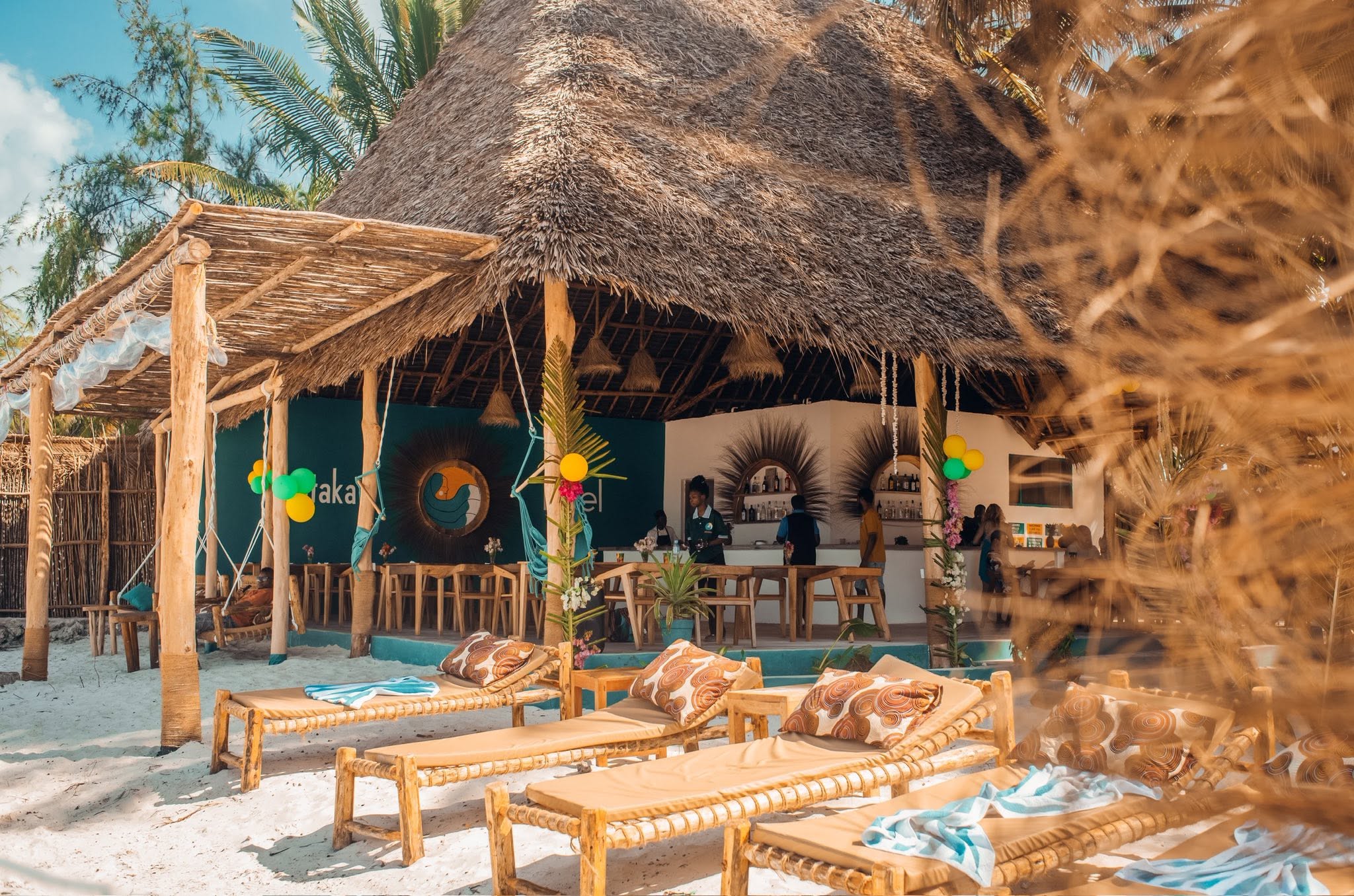 Mintaka Hotel — widok na plażę i ocean w Bwejuu